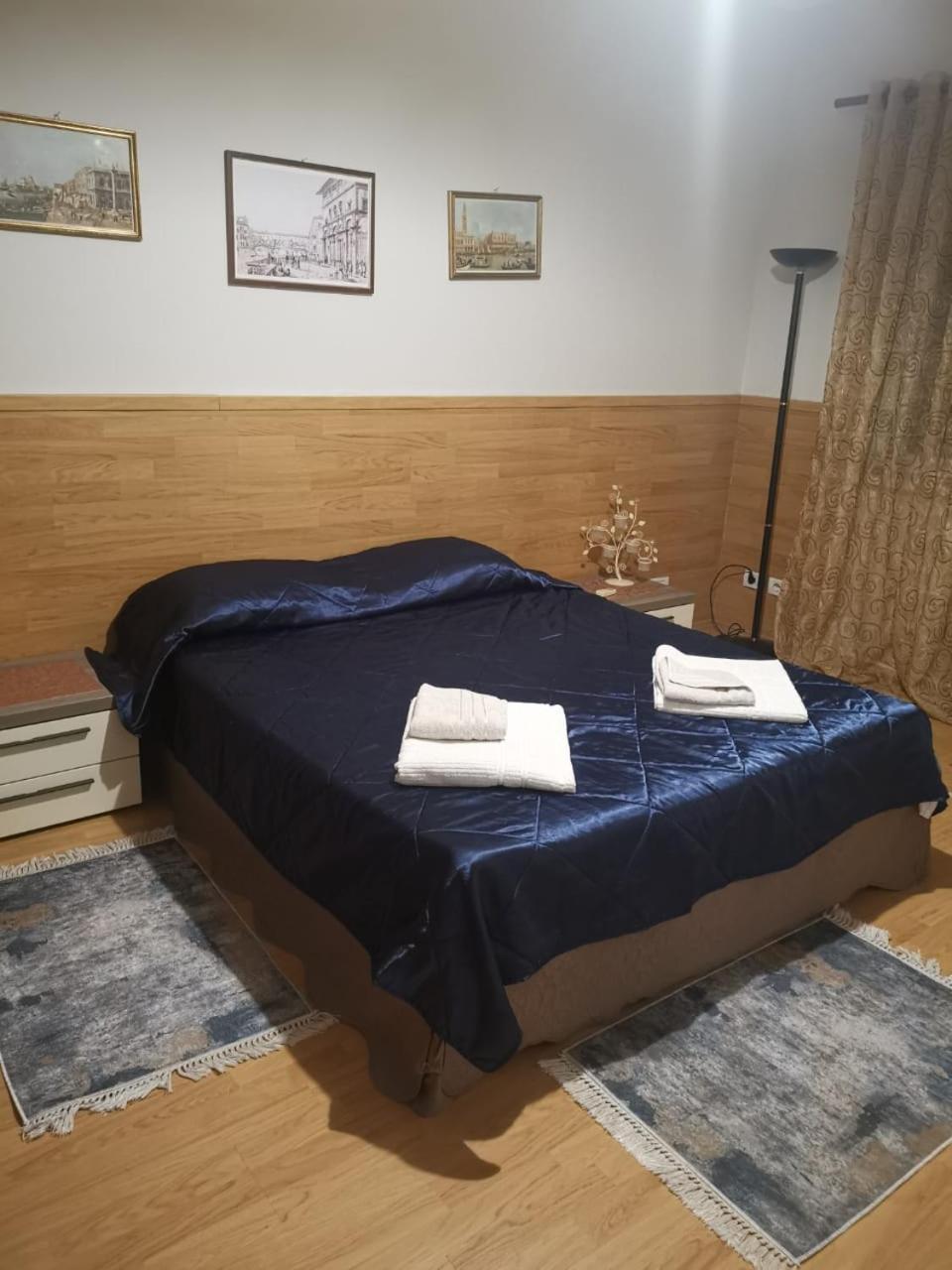 Downtown Authentic Apartment Tirana Myslym Shyri Luaran gambar